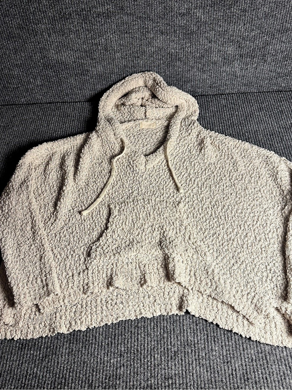 Altar'd State Cream Bouclé Cropped Hoodie Size Medium GUC
